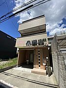 今船駅より徒歩4分 築15年3ヶ月 3階建の賃貸物件