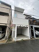桃谷駅より徒歩10分 築8年7ヶ月 3階建の賃貸物件