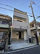 井高野駅より徒歩12分 築2年10ヶ月 3階建の賃貸物件