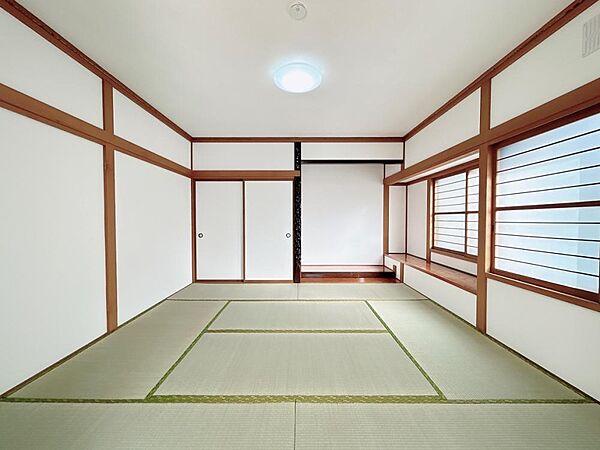 detached 北海道室蘭市絵鞆町2丁目28-14
地図を見る