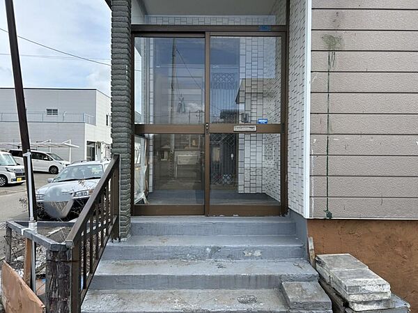 detached 北海道苫小牧市柏木町6丁目3-18
地図を見る