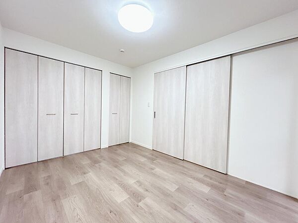 detached 北海道苫小牧市柏木町6丁目3-18
地図を見る