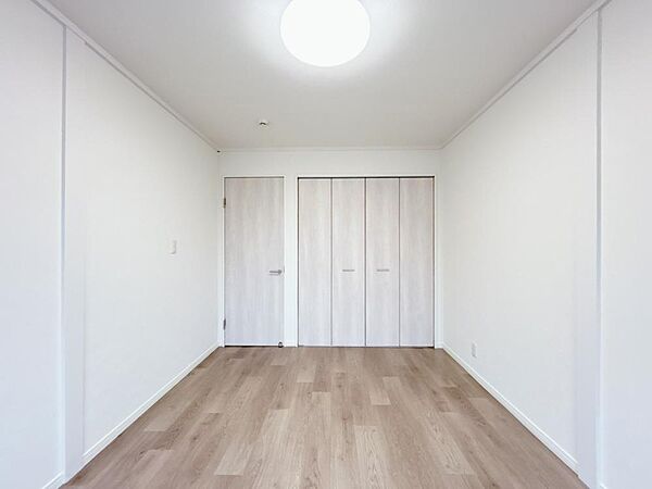 detached 北海道苫小牧市柏木町6丁目3-18
地図を見る