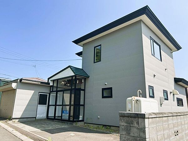 detached 北海道室蘭市柏木町24-12
地図を見る