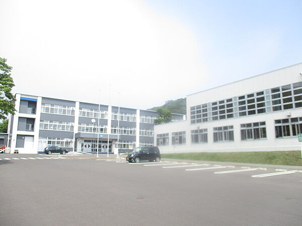 detached 北海道室蘭市柏木町24-12
地図を見る