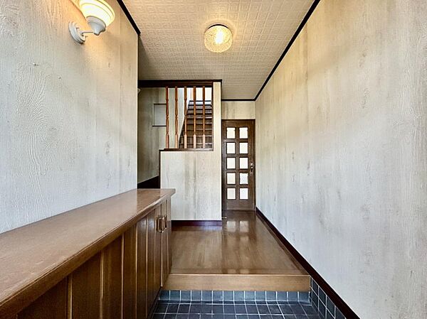 detached 北海道登別市登別本町1丁目32-2
地図を見る