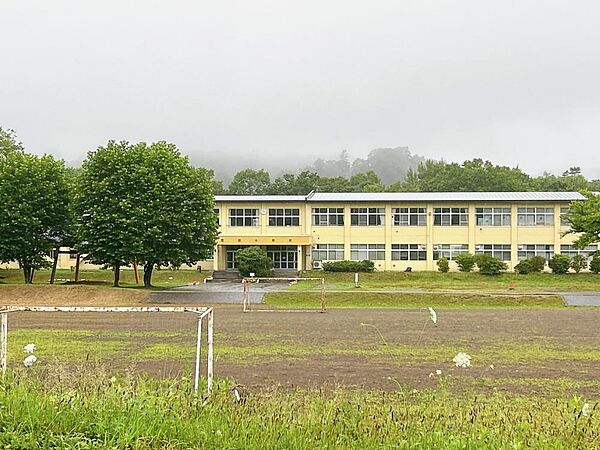 detached 北海道登別市登別本町1丁目32-2
地図を見る