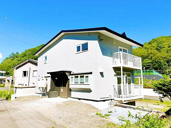 detached 北海道室蘭市本輪西町4丁目14-7
地図を見る