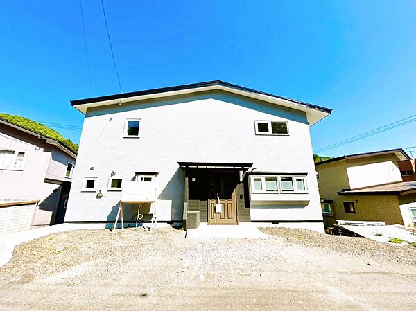 detached 北海道室蘭市本輪西町4丁目14-7
地図を見る