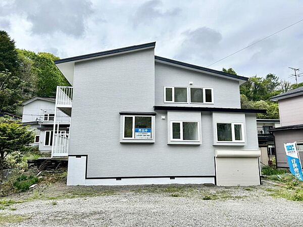 detached 北海道室蘭市本輪西町4丁目14-7
地図を見る