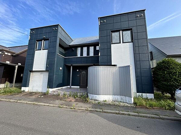 detached 北海道苫小牧市三光町4丁目1-13
地図を見る