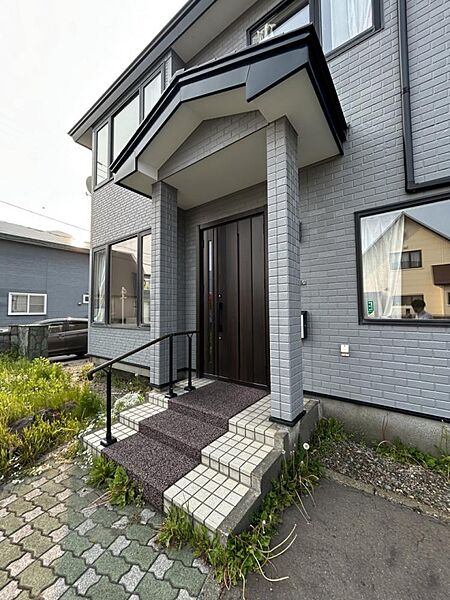 detached 北海道苫小牧市花園町2丁目3-9
地図を見る