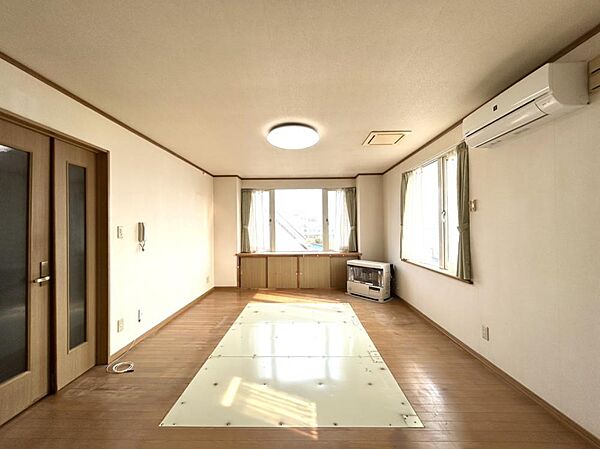 detached 北海道苫小牧市花園町2丁目3-9
地図を見る