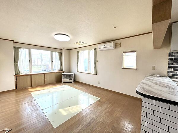detached 北海道苫小牧市花園町2丁目3-9
地図を見る