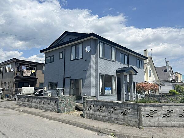 detached 北海道苫小牧市花園町2丁目3-9
地図を見る