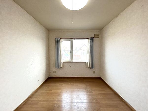 detached 北海道苫小牧市花園町2丁目3-9
地図を見る