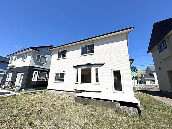【リフォーム済】土地66坪です。南側には庭がございますので日当たりもよく洗濯物も干せますね。