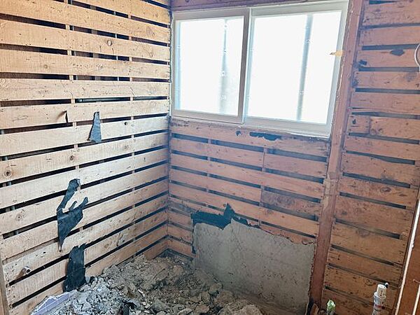 【リフォーム中】浴室はユニットバス一坪の浴室に交換いたしますので足を伸ばし1日の疲れを癒すことができます。