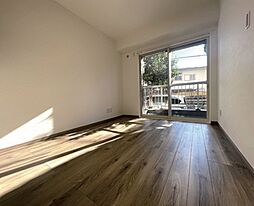 ライオンズガーデン幕張 111号室 3LDKの室内