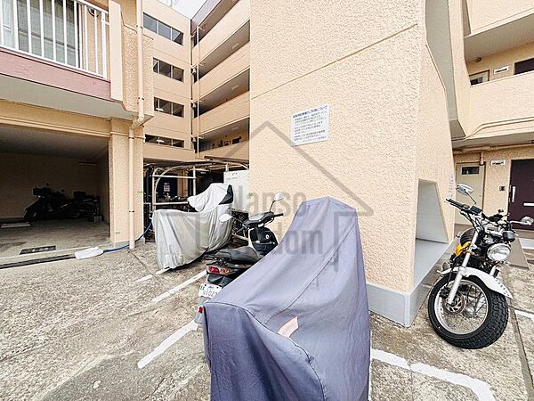バイク置き場