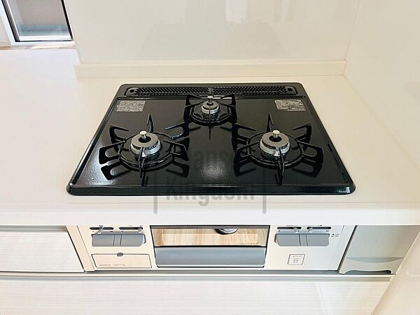 三口コンロ