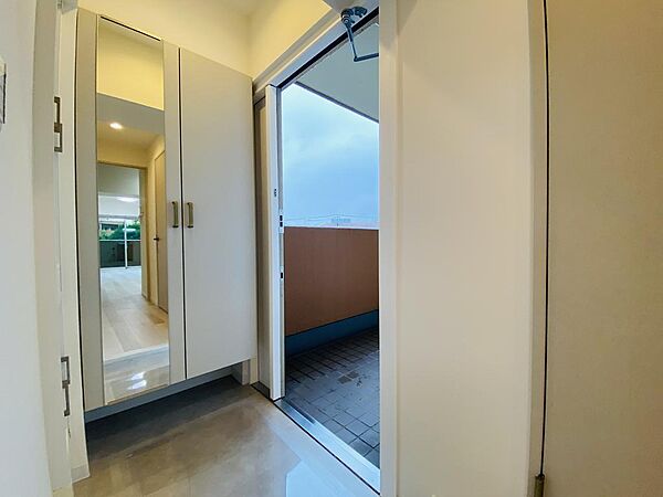 玄関