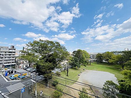 東側バルコニー
