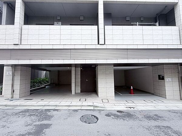 本郷小学校、本郷台s中学校までも徒歩10分圏内で通学可能です