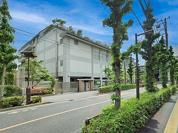 文京区立音羽中学校 徒歩14分 1000m