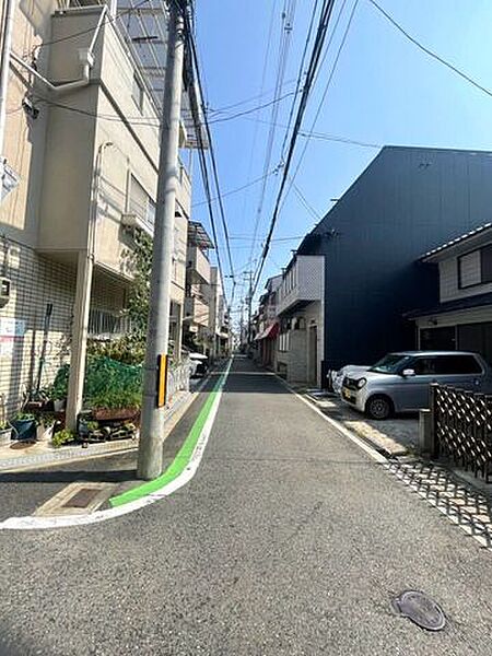西側道路