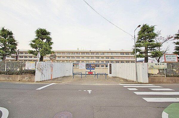 大河原町立大河原小学校 徒歩14分。 1110m