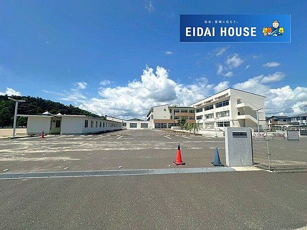 名取市立第一中学校 徒歩13分。 970m