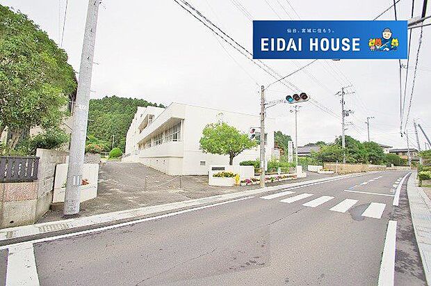 名取市立館腰小学校 徒歩13分。 1030m