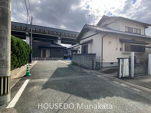前面道路含む現地写真
