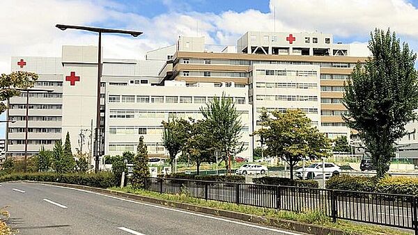 日本赤十字社愛知医療センター名古屋第二病院■名古屋市東部の高度医療・救急医療など急性期医療の中心を担っています。 660m