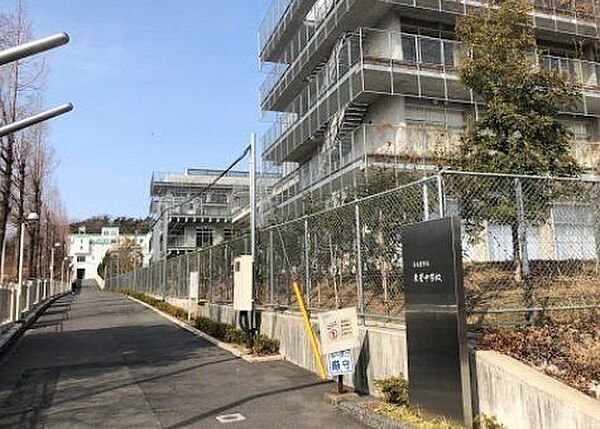 名古屋市立東星中学校■修学旅行や野外学習など様々な行事を行っており、職場体験学習など、学活や総合の時間を使って「働くこと」についてより深く学習していく機会を設けています。 1500m