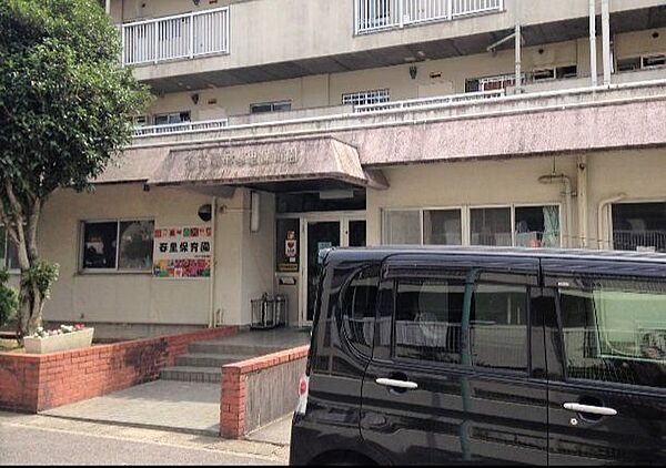 名古屋市春里保育園■夏には「プラネタリウム・七夕・夏まつり・ プールあそび」秋には「敬老会・運動会・遠足」冬には「クリスマス会・豆まき・ひなまつり」など、様々な行事を行っております。 480m