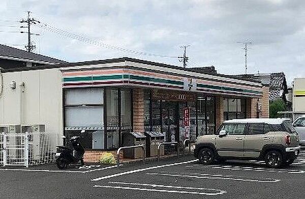 セブンイレブン名古屋会所町店■プライベートブランドの商品も充実した24時間営業の「セブンイレブン、いい気分」セブンイレブン。nanacoカードなどがご利用いただけます！ 580m