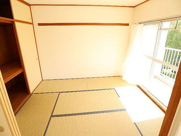 画像20:きれいな和室です
