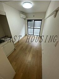 東京メトロ千代田線 代々木公園駅 徒歩3分の賃貸マンション 1階ワンルームのリビング/ダイニング