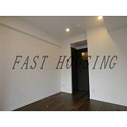 東京メトロ副都心線 明治神宮前駅 徒歩9分の賃貸マンション 1階1Kのリビング/ダイニング