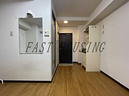 都営大江戸線 西新宿五丁目駅 徒歩4分の賃貸マンション 12階ワンルームのリビング/ダイニング