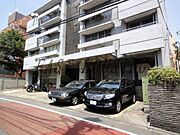 シャトレーヌ信濃町 2階 築54年2ヶ月の賃貸物件