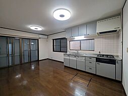 菩提寺北貸家 3LDKのリビング/ダイニング