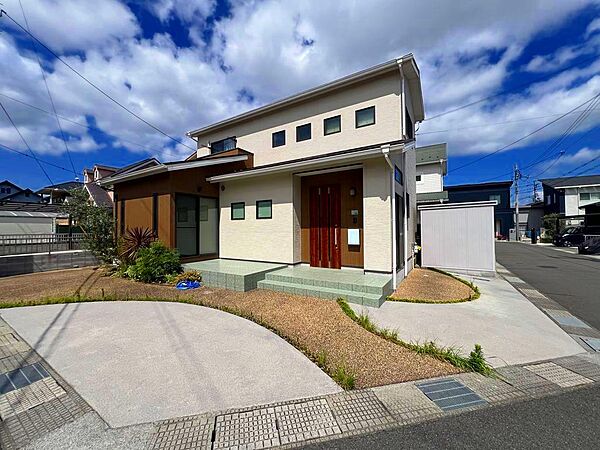 外観：325000111055