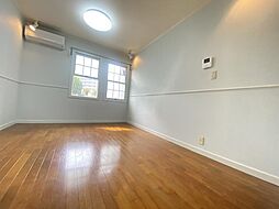 アーデンハウス 103 1階ワンルームのリビング/ダイニング