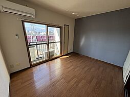 ルミエール 3階1Kのリビング/ダイニング