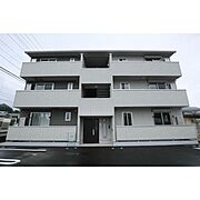 本郷駅よりバス2分 徒歩2分 3階 築3年2ヶ月の賃貸物件