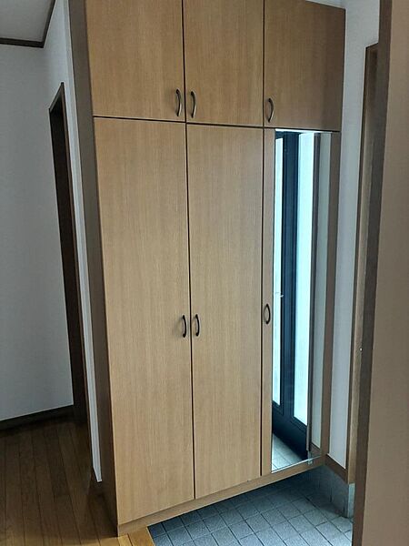 玄関　クローゼット