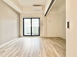 コンフォリア・リヴ南森町II 803 8階1LDKのリビング/ダイニング